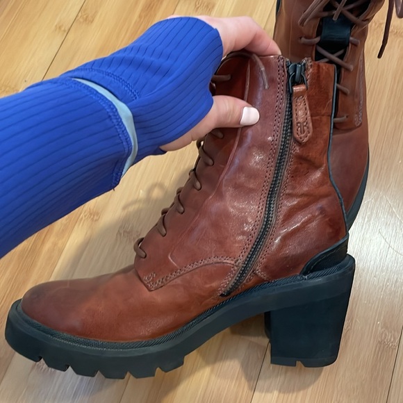 Frye Savannah - Picture 2 of 2